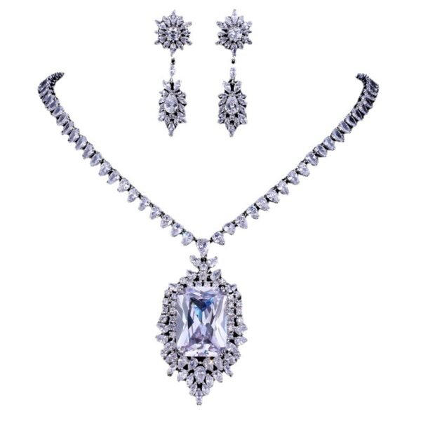 مجموعة Bettyue Brand Charm كبيرة مربعة الشكل بلونين