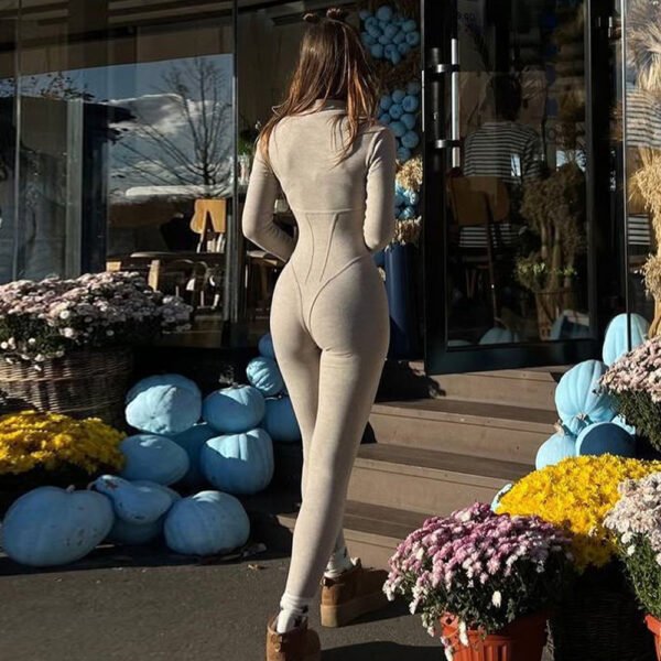 بذلة نسائية طويلة الأكمام بسحاب وياقة دائرية