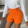 شورت نسائي بقصة ضيقة من حجر الراين