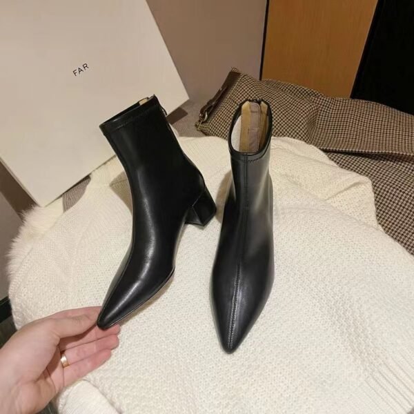 أحذية نسائية بكعب مكتنز للتخسيس متوافقة تمامًا مع أحذية مارتن النسائية