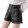 شورت جلدي أنيق بقصّة Slim Fit على الطراز الكوري، مناسب لجميع المناسبات