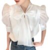 بلوزة نسائية بأكمام منفوخة مع فيونكة من تصميم Design Sense