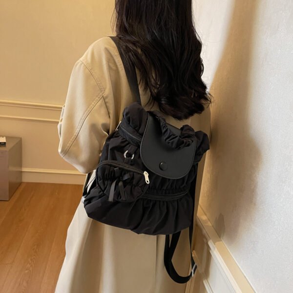 حقيبة ظهر نسائية مطوية عصرية