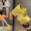 حذاء نسائي أنيق مرصع بأحجار الراين وبتصميم منصة منخفضة الارتفاع