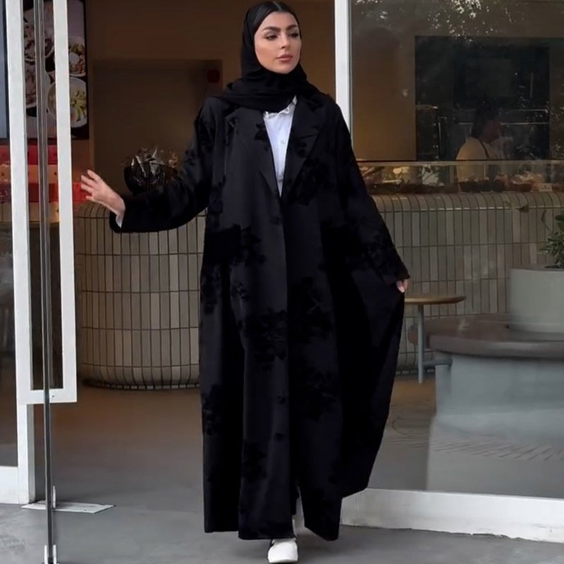 ملابس نسائية مميزة فستان طويل فضفاض