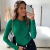 تي شيرت نسائي بتصميم جديد ضيق بأكمام طويلة ورقبة دائرية