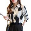 قميص نسائي بأكمام طويلة مطبوع عليه مزاج