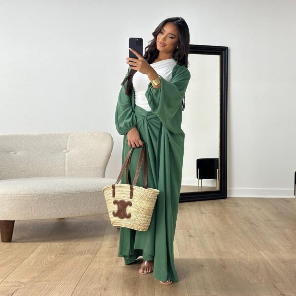 طقم رداء مكون من قطعتين مع تنورة بخصر مشدود