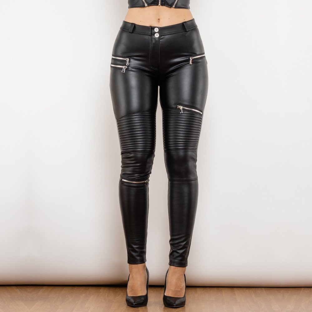 بنطلون Peach Pants نسائي من الجلد الأسود غير اللامع