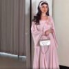 فستان ضيق ضيق الخصر بلون سادة ومزين بالزهور