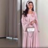 فستان ضيق ضيق الخصر بلون سادة ومزين بالزهور