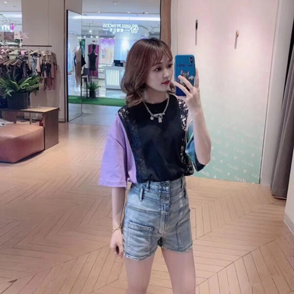 شورت جينز قصير للنساء