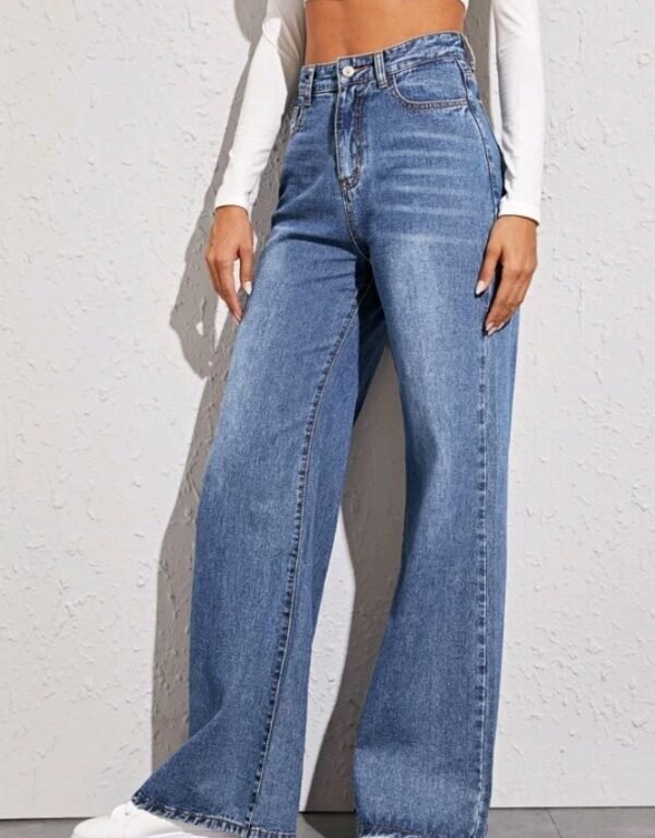 بنطلون جينز واسع الساق من Catsuo Camisole بخصر عالٍ