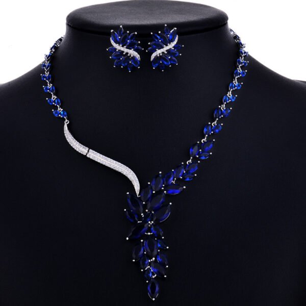 مجموعة الزركون راتان زهرة الحظ