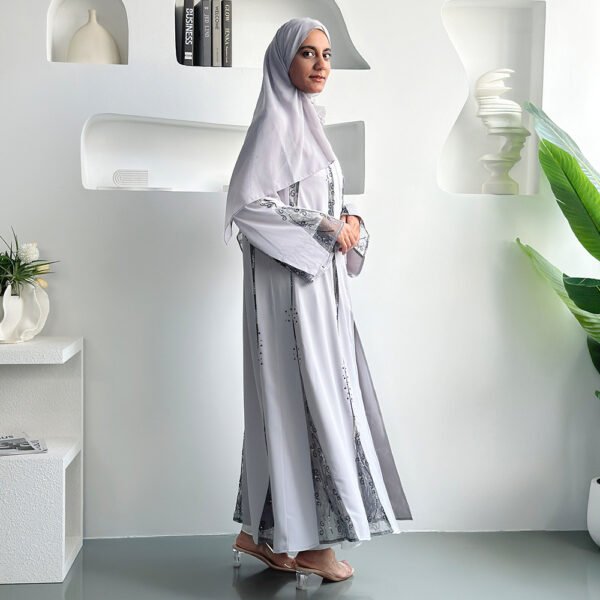 فستان نسائي من الفوال بأكمام طويلة
