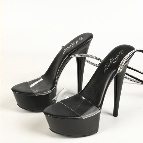 صندل نسائي بكعب عالٍ مزين بأحجار الراين