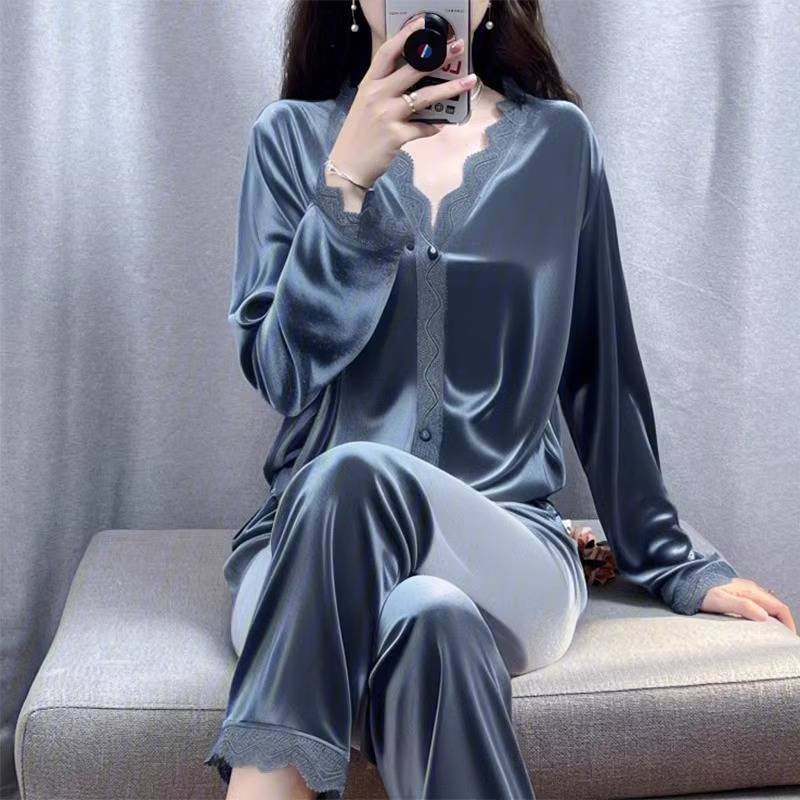 طقم بيجامة نسائي من المخمل بتصميم بسيط وفتحة رقبة على شكل حرف V