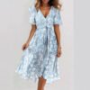 b8974a35-31a0-4269-864d-fb796569c695.jpg فستان شيفون مطبوع بأكمام قصيرة، فساتين صيفية أنيقة بفتحة رقبة على شكل حرف V، ملابس نسائية