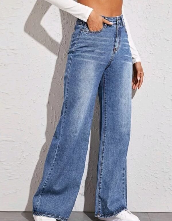 بنطلون جينز واسع الساق من Catsuo Camisole بخصر عالٍ