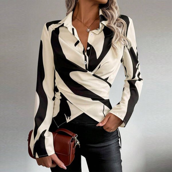 قميص نسائي بأكمام طويلة ومتباينة