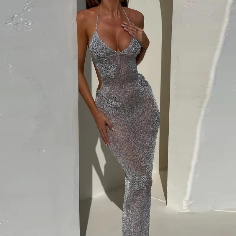 570c433e-4b92-4b07-a136-8a79296993ad.jpg فستان نسائي ضيق بدون ظهر بحمالات عميقة على شكل حرف V