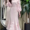 فستان أنيق بأكمام طويلة مزين بالزهور على شكل ذيل السمكة