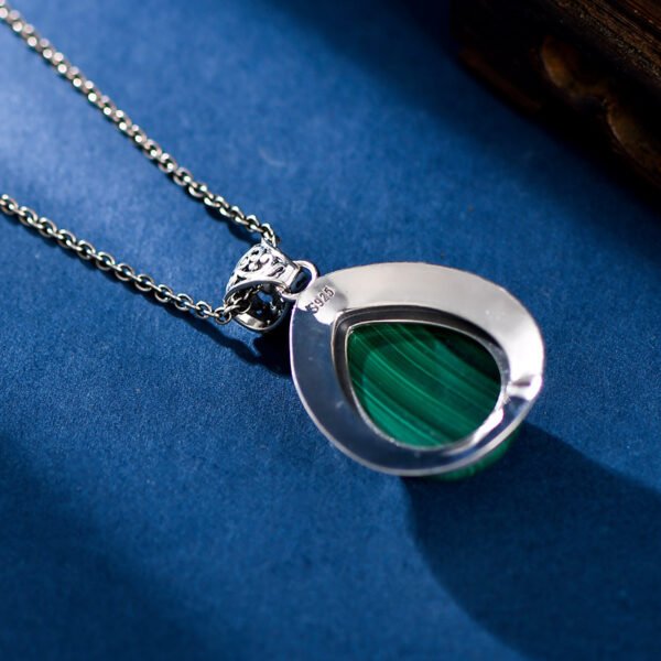 قلادة نسائية خضراء عتيقة من الفضة الإسترليني S925 على شكل قطرة
