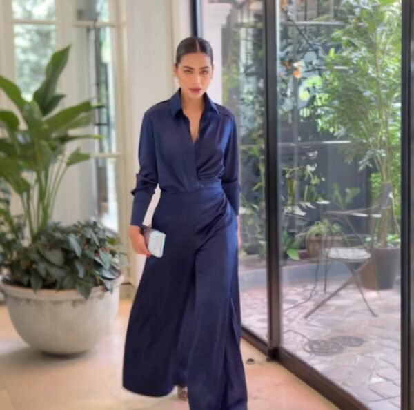 بدلة نسائية أنيقة فضفاضة ذات جزء علوي رائع وبنطلون واسع الساق