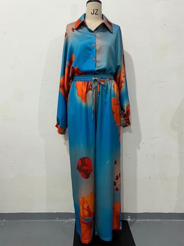 بدلة ملابس نسائية من قطعتين بتصميم عصري