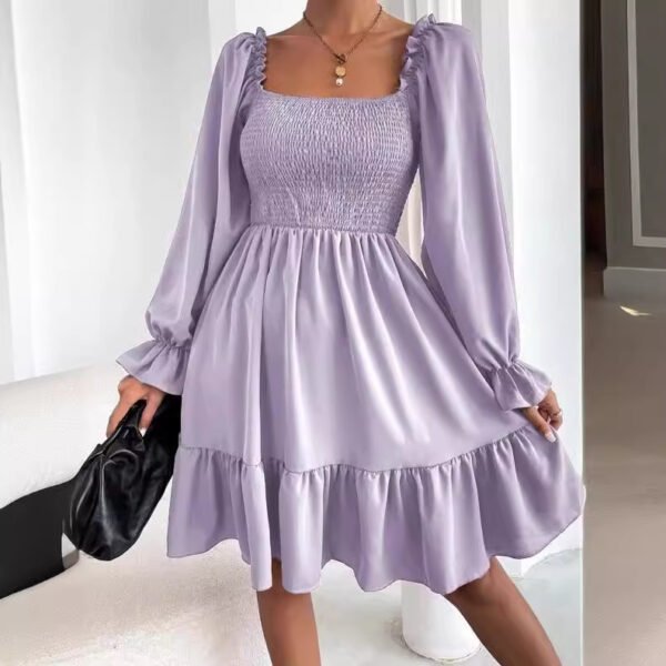 O1CN01rgcAUG1z3Px2flbwH_2215422166658-0-cib.jpg فستان من الكريب المتوازي ذو الياقة المربعة والحافة المكشكشة المخيطة