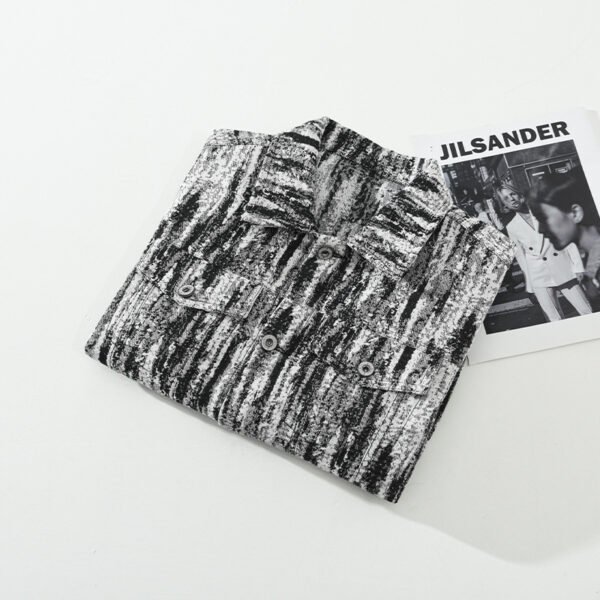 جاكيت جينز فضفاض بتصميم عصري من National Fashion