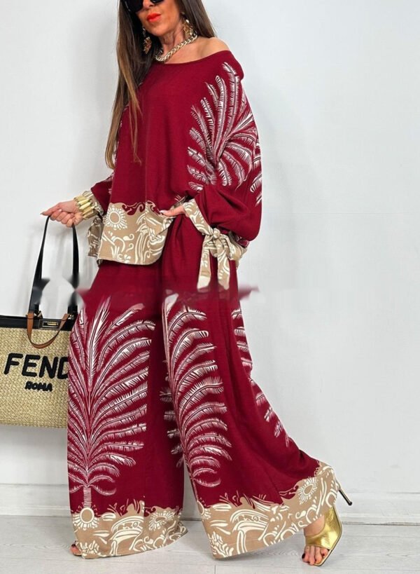 بدلة بنطلون واسع الساق بأكمام طويلة وطبعة زهور عتيقة