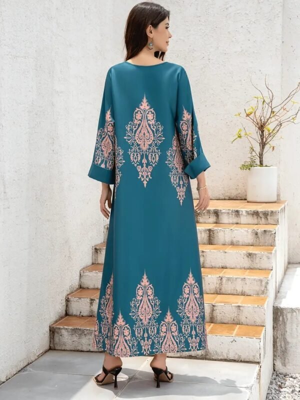 48203428-7f43-4206-a077-20ee2b128ee0.jpg عباية نسائية من الشرق الأوسط - عباية طويلة بطبعة زهور