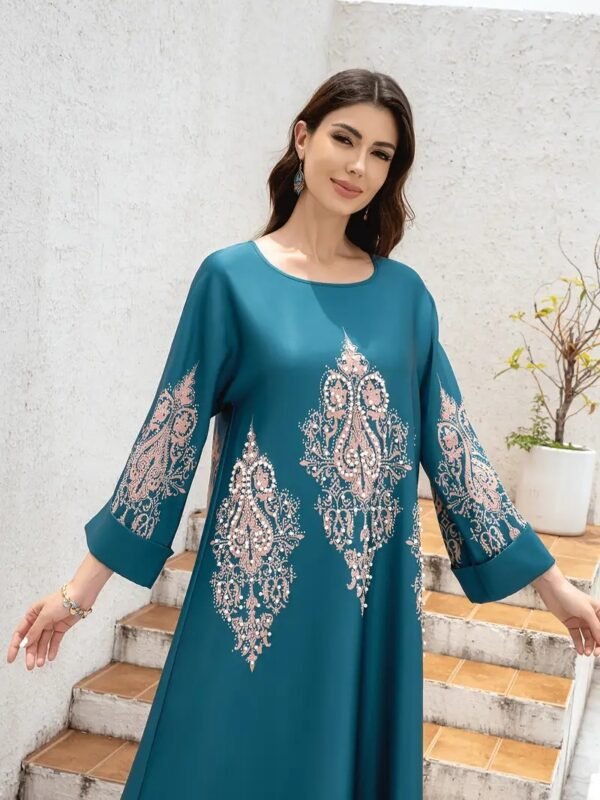 54c9e3a9-bfa4-423c-9a16-a7a22a9dca4d.jpg عباية نسائية من الشرق الأوسط - عباية طويلة بطبعة زهور