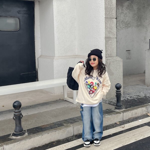 بنطلون جينز مستقيم للبنات من منتصف العمر