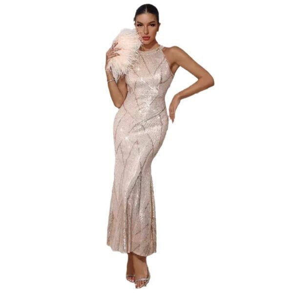 فستان نسائي مثير على الطراز الأوروبي والأمريكي مزين بالترتر ذو رقبة مستديرة وأكتاف مكشوفة وظهر مفتوح