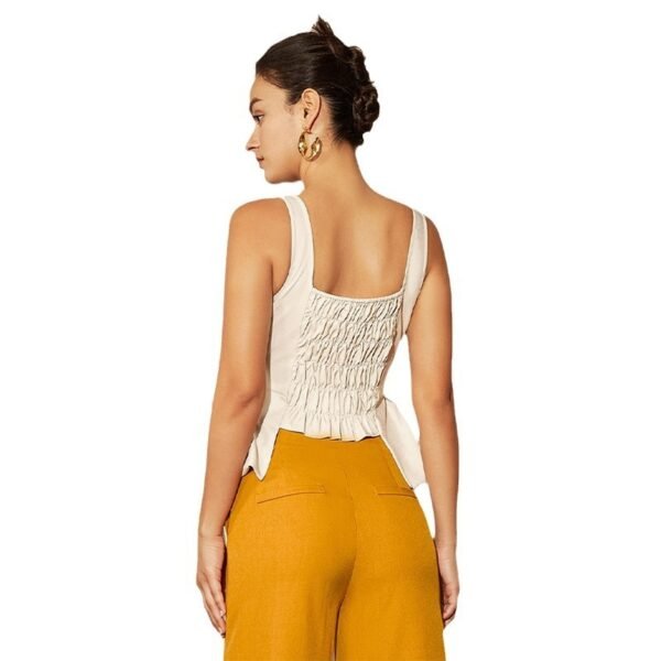 قميص نسائي علوي بياقة مربعة وصدرية غير منتظمة بأشرطة رفيعة