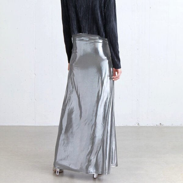 تنورة بتصميم A مع خصر عاكس من هاي ستريت