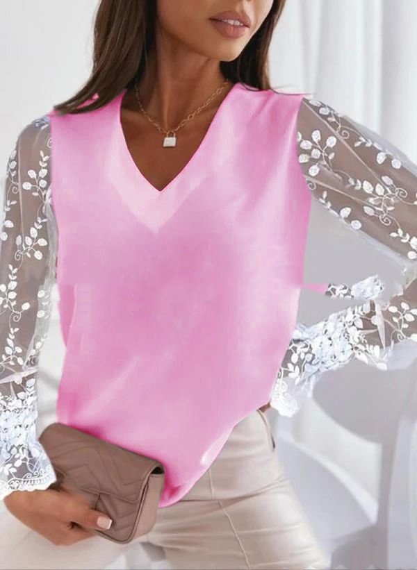 قميص تي شيرت نسائي بأكمام شبكية وخياطة مطبوعة على شكل حرف V ورقبة على شكل حرف V