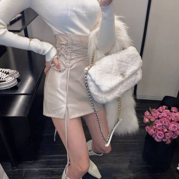 تنورة دانتيل سوداء جديدة للربيع والخريف