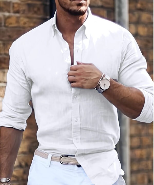 قميص من القطن والكتان بأكمام طويلة وياقة بولو بلون سادة ونمط كاجوال