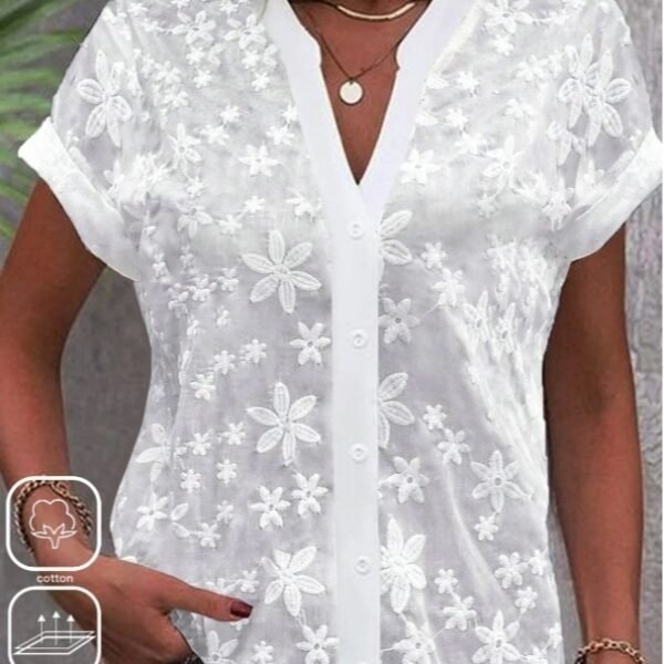 قميص صيفي بسيط كاجوال برقبة على شكل حرف V بلون واحد للنساء