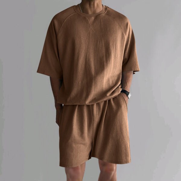 طقم رجالي من قطعتين من شورت رياضي كاجوال برقبة دائرية وأكمام قصيرة