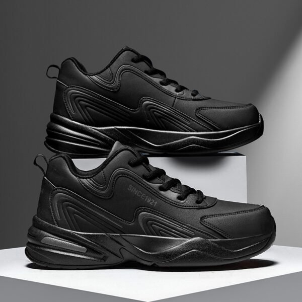 أحذية رجالية جلدية مقاومة للماء غير قابلة للانزلاق مقاومة للاهتراء للسفر