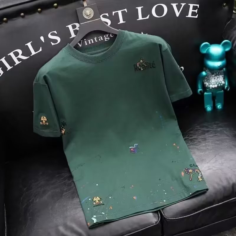 تي شيرت رجالي عصري مطرز برقبة دائرية