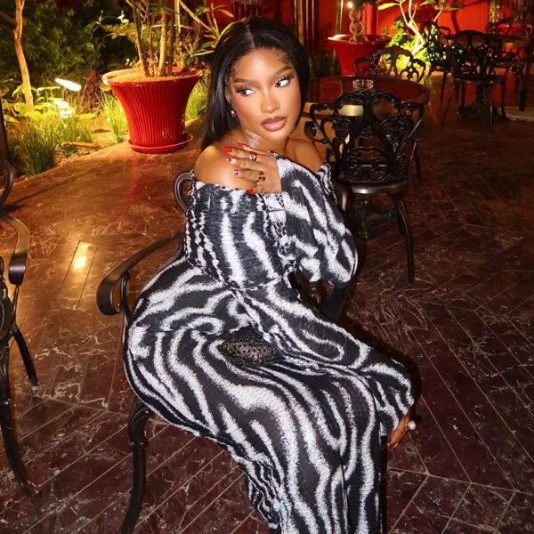 فستان نسائي مخطط مريح وأنيق