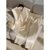 3538bb87-365b-4d43-afeb-38e378a3a3e7.jpg طقم بلوزة وبنطال شبابي أنيق على الطراز الغربي بلون الشمبانيا