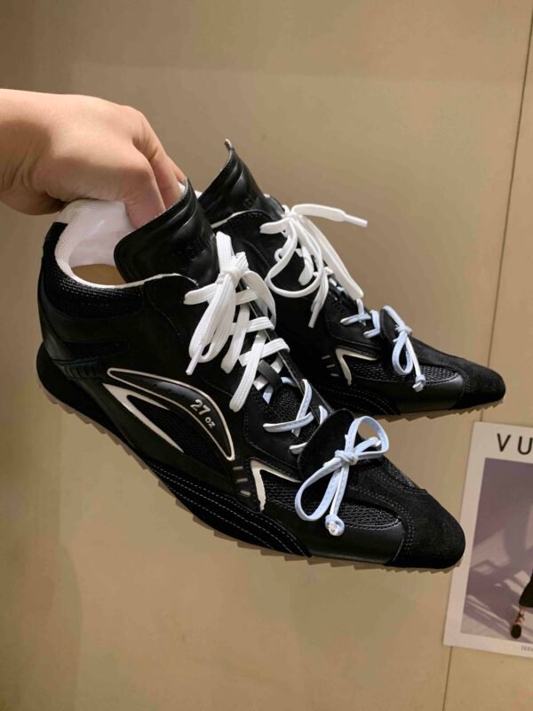 أحذية جديدة متعددة الاستخدامات لزيادة الطول