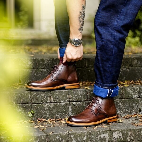 أحذية رجالية قصيرة عالية الرقبة أحذية رجالية مارتن ذات مقدمة مستديرة
