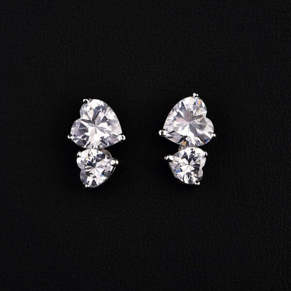 طقم إكسسوارات مكون من قطعتين، قلادة وأقراط، مصنوع من الزركون